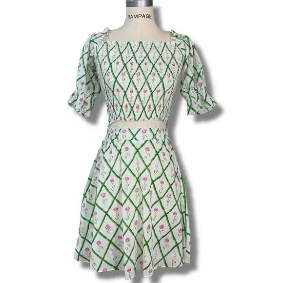 Mary Marshmallow Women’s Size Small Crop Top and Skirt Set Green 2 Piece Set - Picture 1 of 8